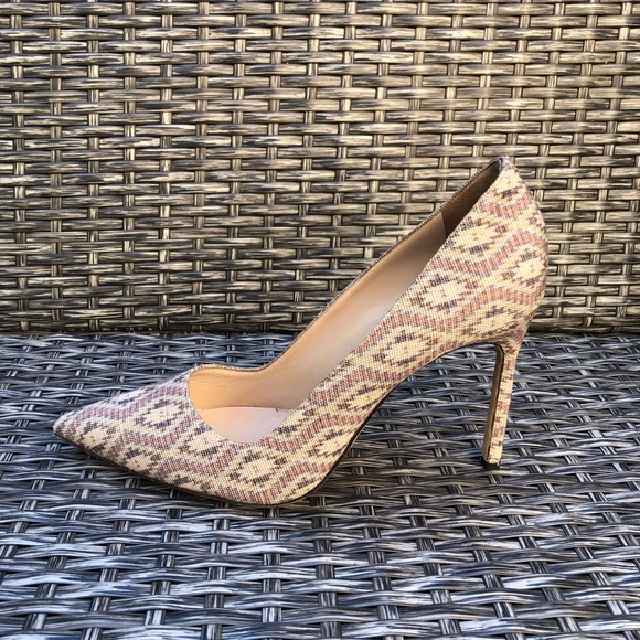 Manolo Blahnik Printed Pumps Size 40EU NEW